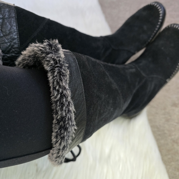 The North Face Women's Winter Boots - Picture 4 of 13